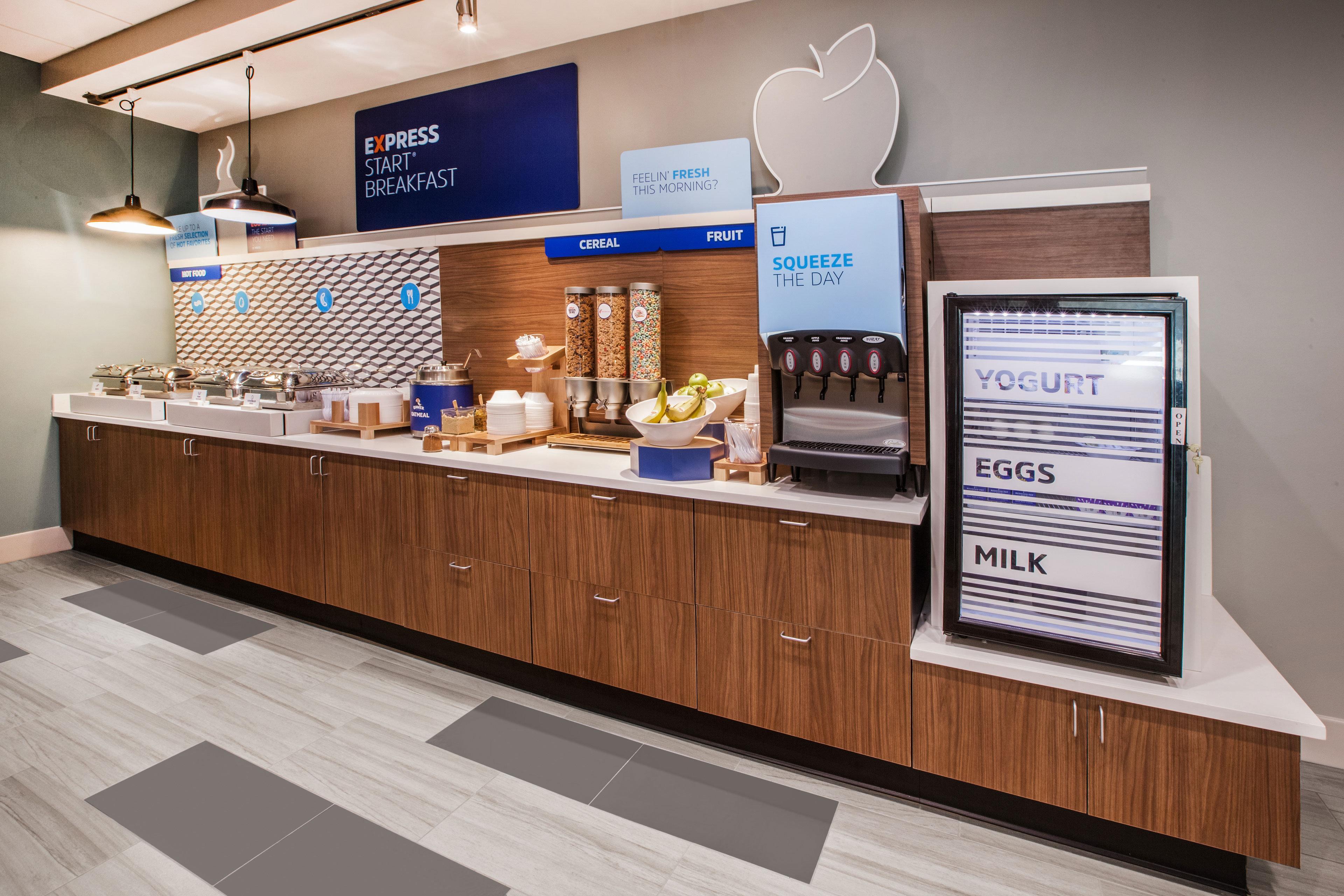 Holiday Inn Express Hotel And Suites Conroe By Ihg Экстерьер фото