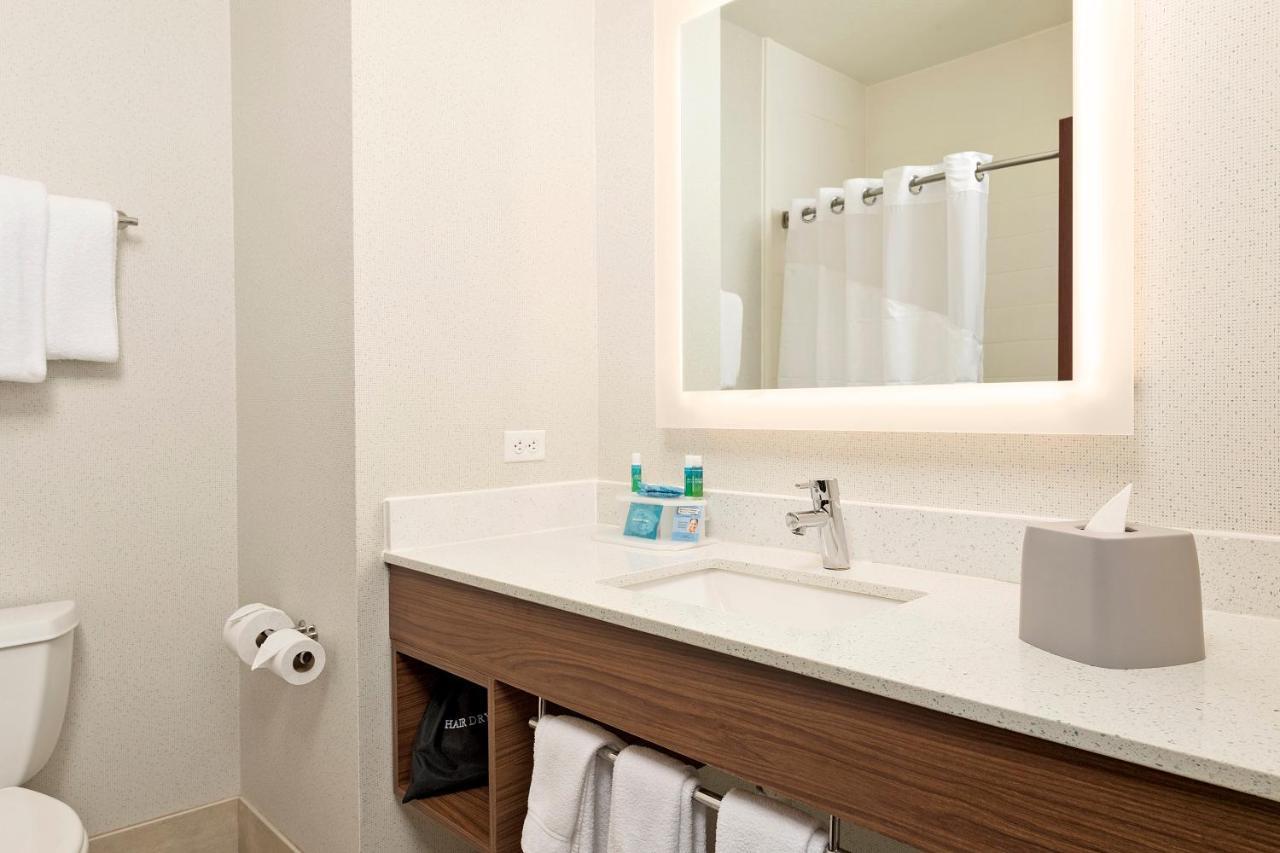 Holiday Inn Express Hotel And Suites Conroe By Ihg Экстерьер фото
